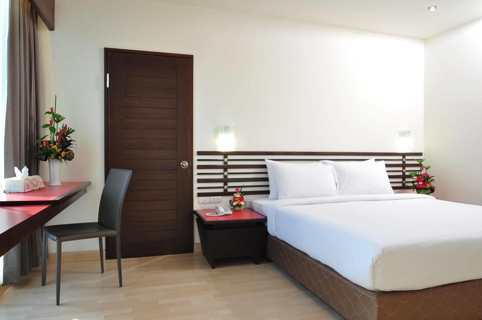 The Color Hotel Hat Yai Exterior foto